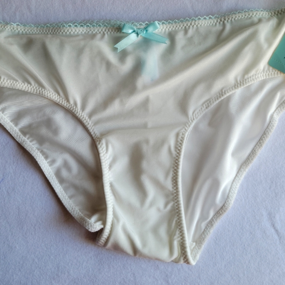 Adorable Betsy Johnson panties
